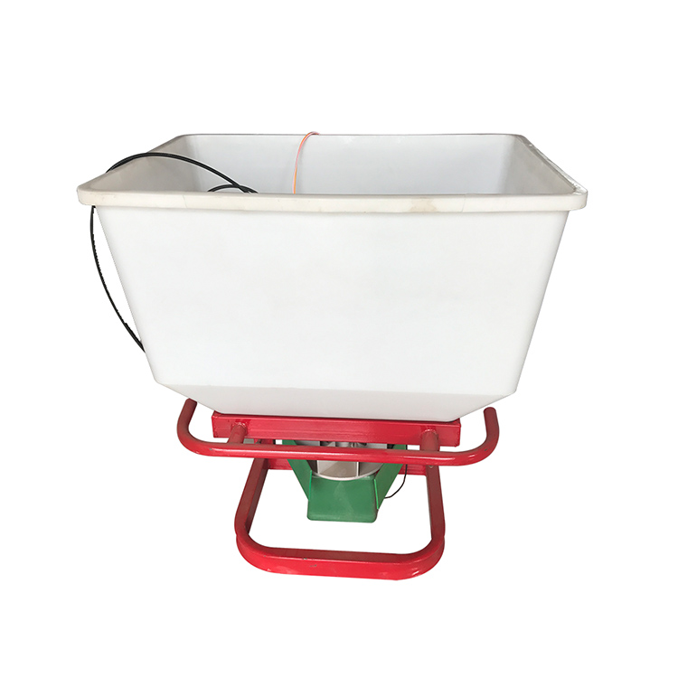 Ang pag-andar ng agricultural fertilizer spreader