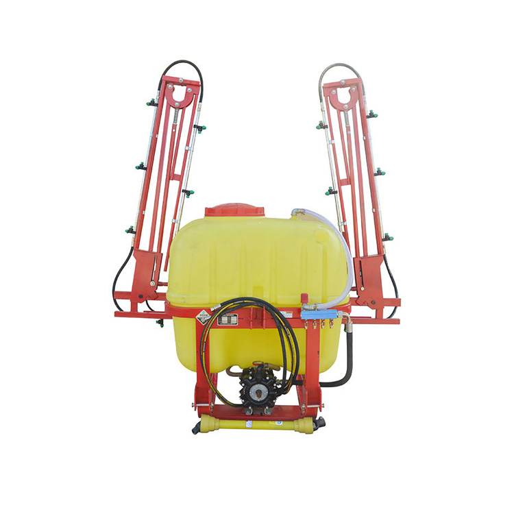 Ang traktor ay naka -mount na sprayer ng agrikultura